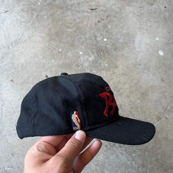 VINTAGE CHICAGO BULLS SPORTS SPECIALTIES HAT SNAPBACK CAP SINGLE LINE SCRIPT NBA - Picture 2 of 5
